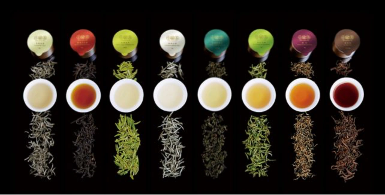 Eight representative teas express the diversity of Chinese tea through a unified product language.